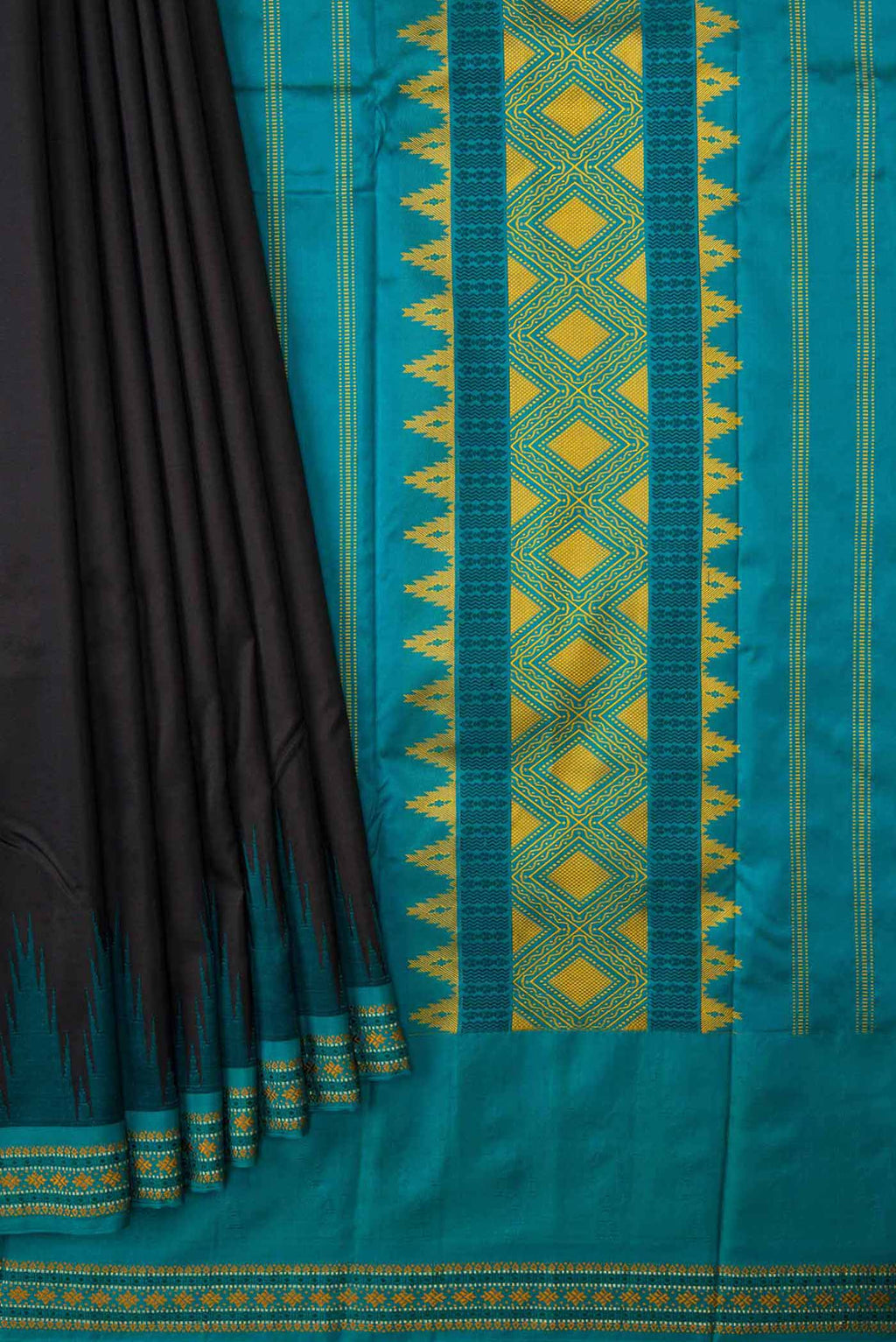 pleats pallu