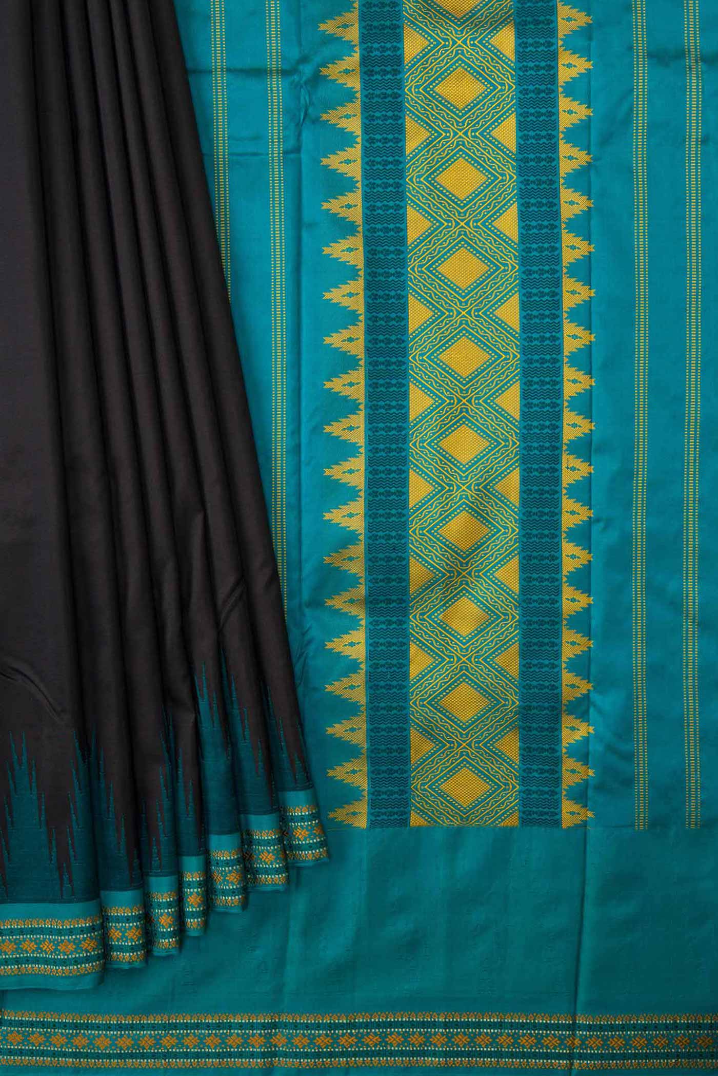 pleats pallu