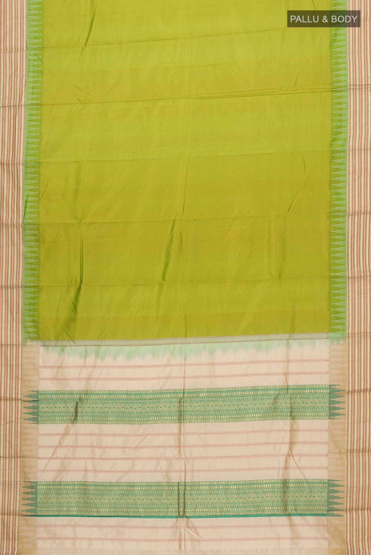 Flat view of Green Bangalore Silk Saree with Plain Body and Thread Border