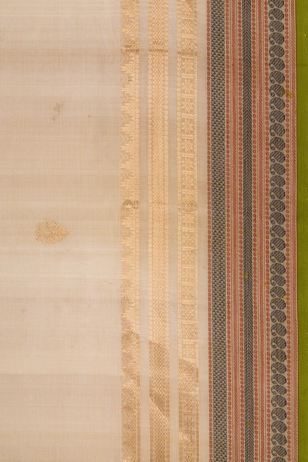Border image of Beige Dual Tone Silk Cotton Saree with Zari Butta on the body and Zari Border. 