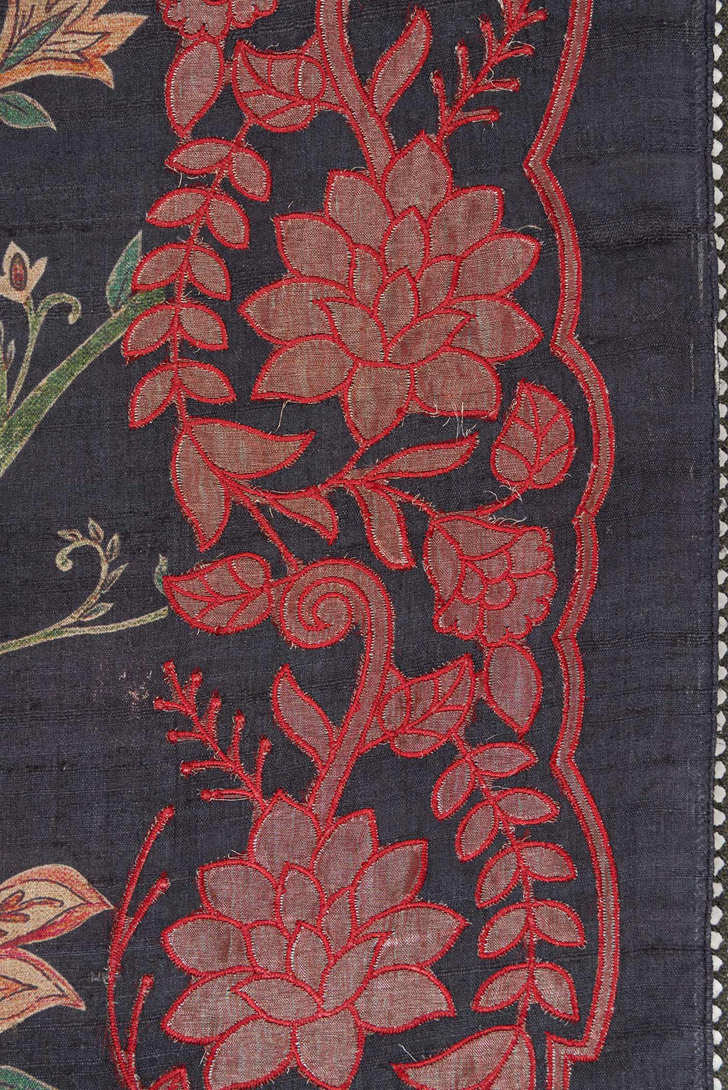 Border image of Black Dual Tone Tussar Silk Saree with Printed design on the body and Embroidery Border. 