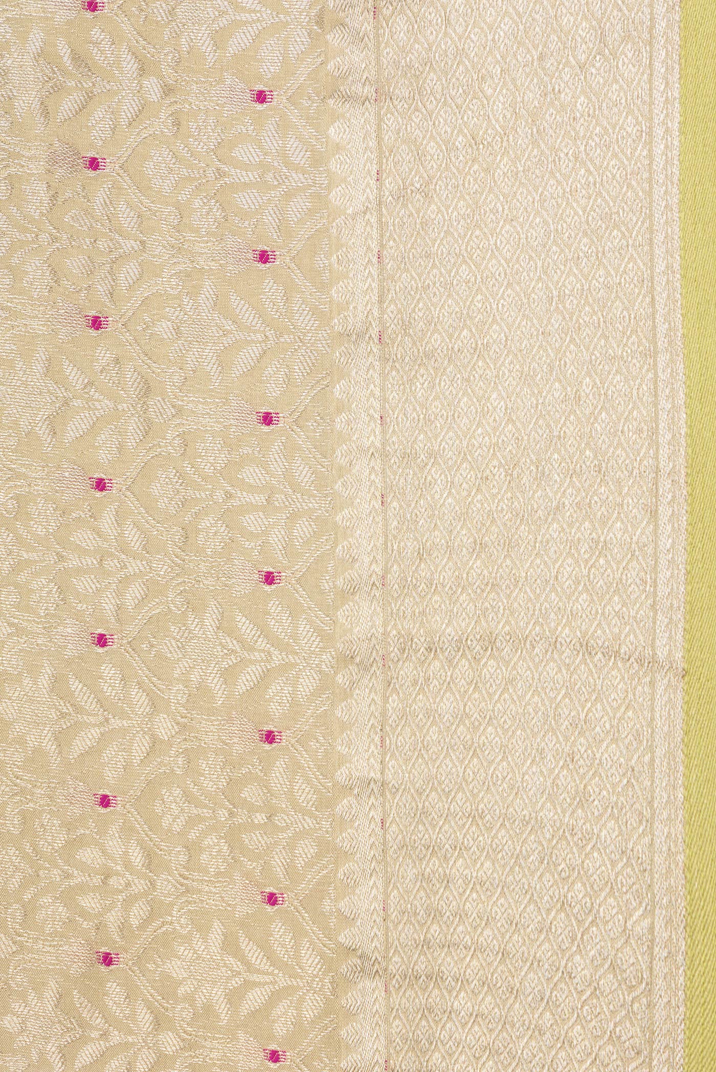 Border image of Pista Green Dual Tone Banarasi Georgette Saree with Zari Brocade on the body and Zari Border. 