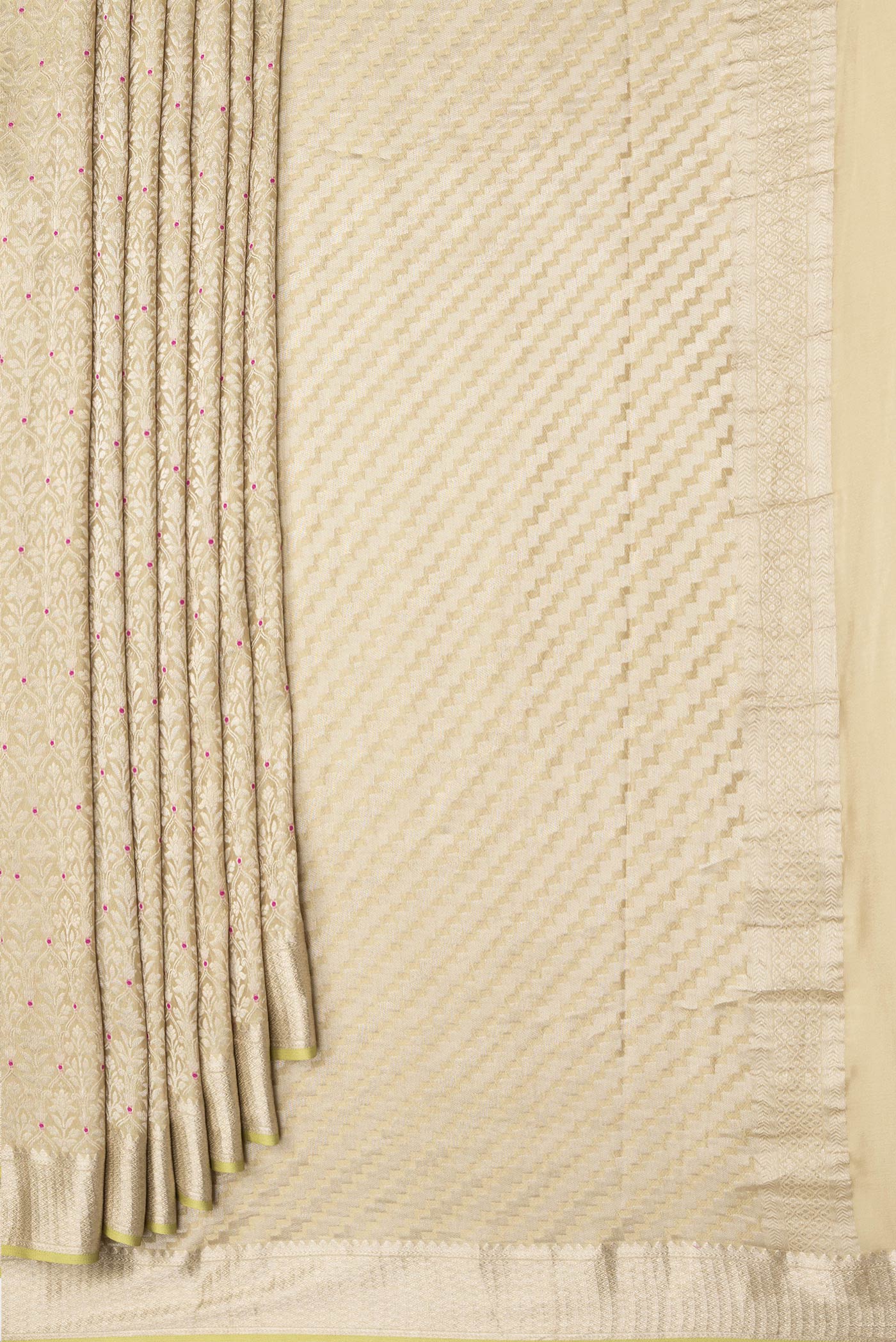 Pleats and pallu of Pista Green Dual Tone Banarasi Georgette Saree with Zari Brocade on the body and Zari Border. 