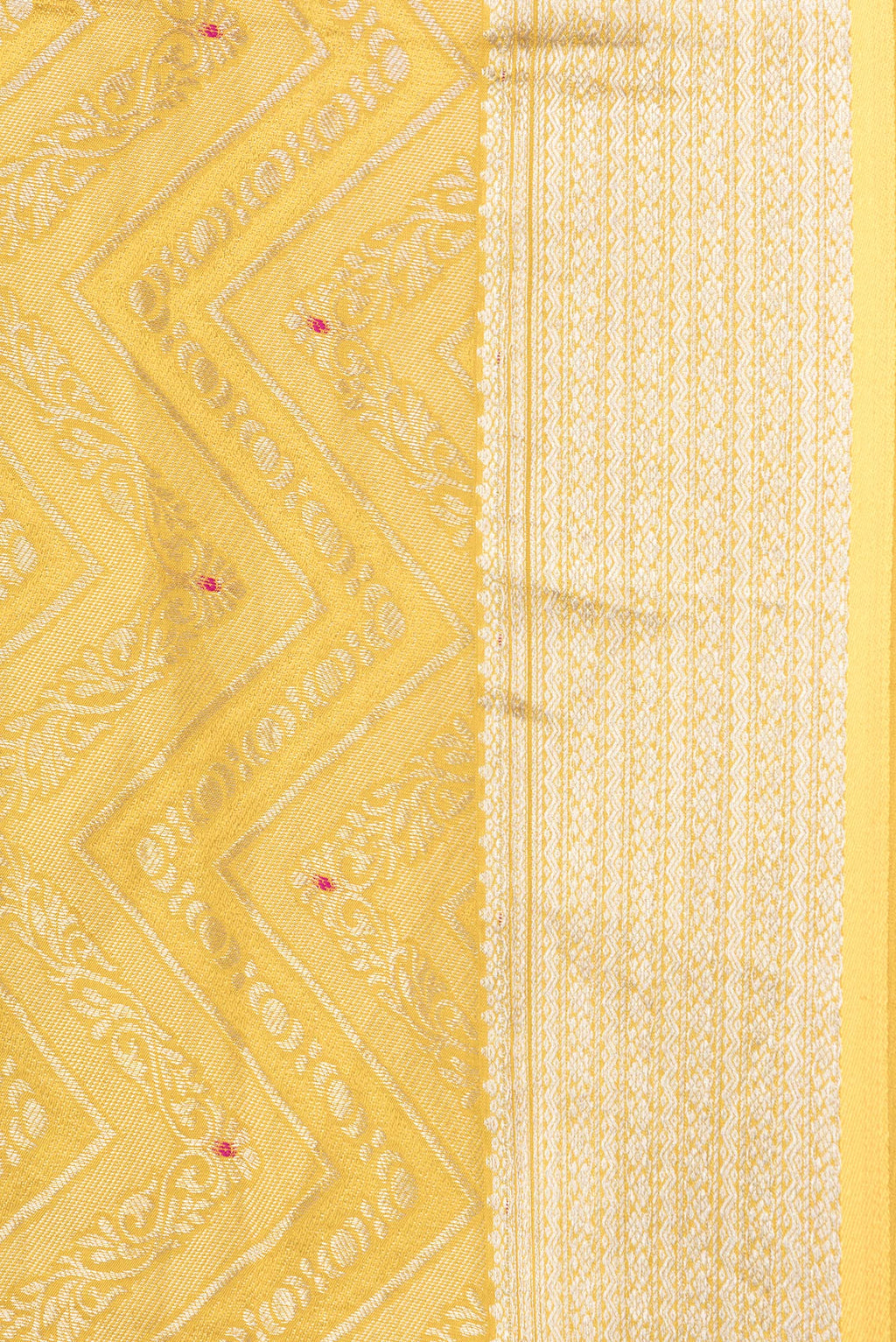 Border image of Yellow Dual Tone Banarasi Georgette Saree with Zari Brocade on the body and Zari Border. 