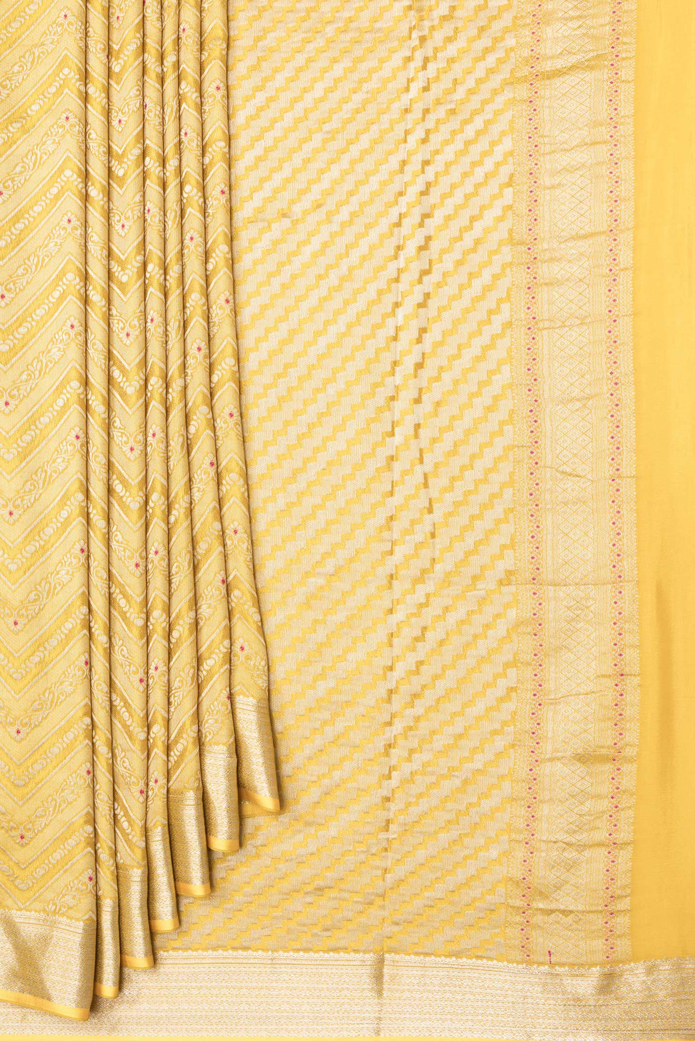 Pleats and pallu of Yellow Dual Tone Banarasi Georgette Saree with Zari Brocade on the body and Zari Border. 