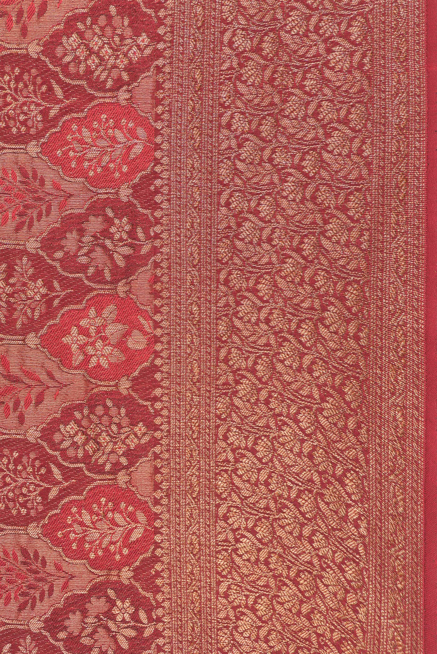 Border image of Maroon Dual Tone Banarasi Georgette Saree with Zari Brocade on the body and Zari Border. 
