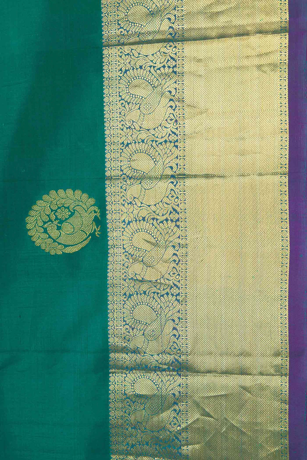 Border image of Green Dual Tone Kanchipuram Silk Saree with Zari Butta on the body and Zari Border
