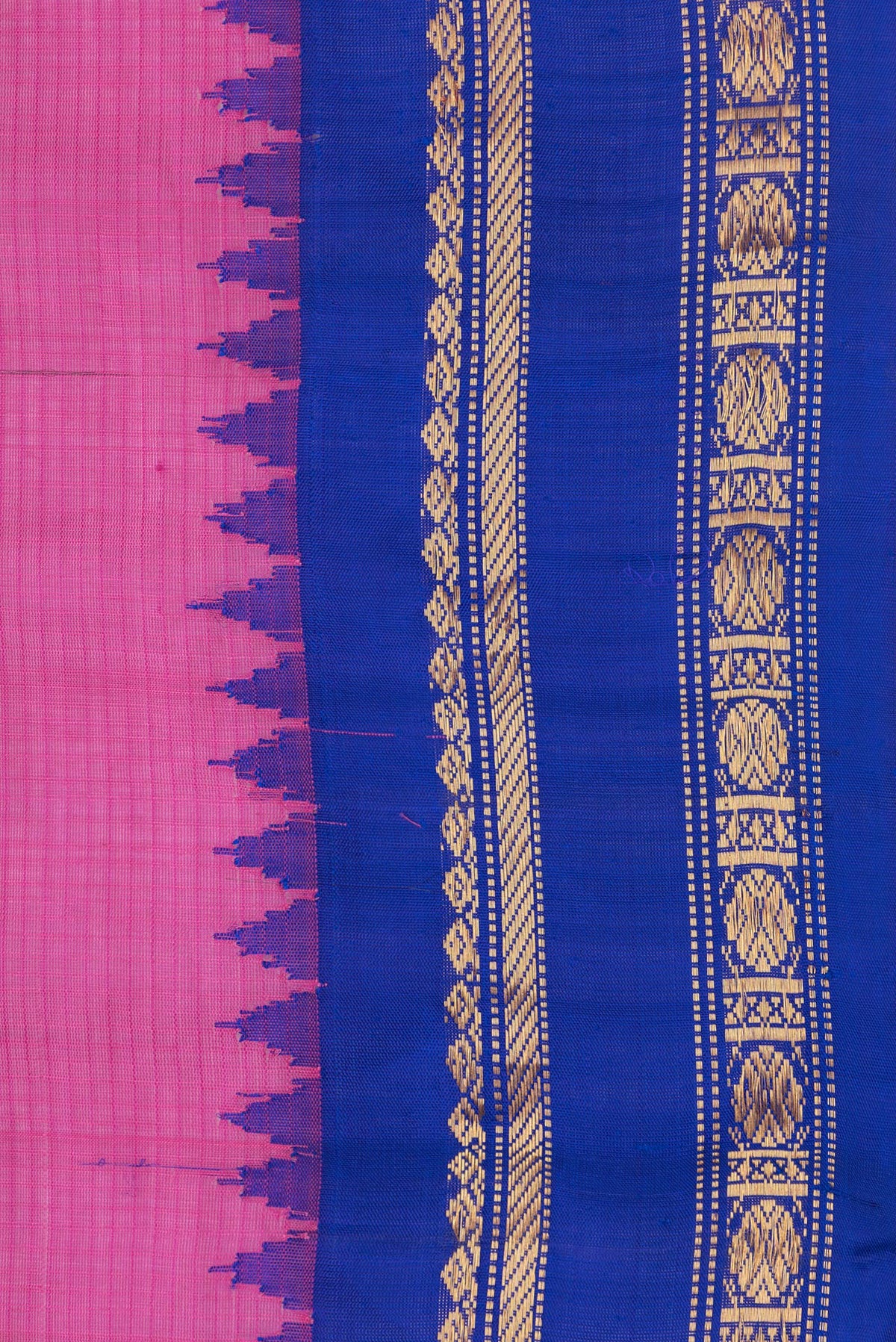 Border image of Pink Dual Tone Gadwal Silk Saree with Checked design on the body and Zari Border. 