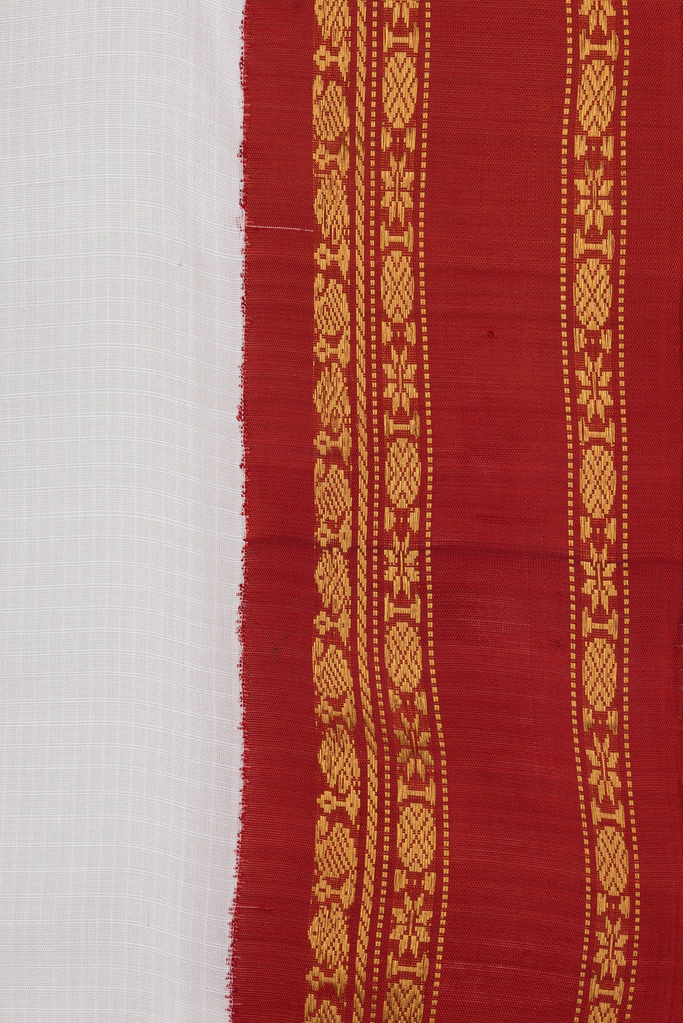 Border image of White Dual Tone Kanchipuram Silk Saree with Checked design on the body and Zari Border. 