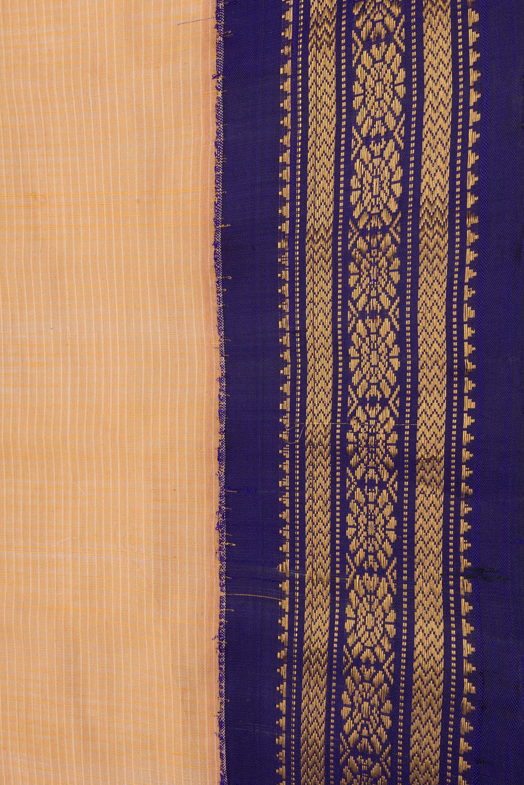 Border image of Orange Dual Tone Kanchipuram Silk Saree with Checked design on the body and Zari Border. 