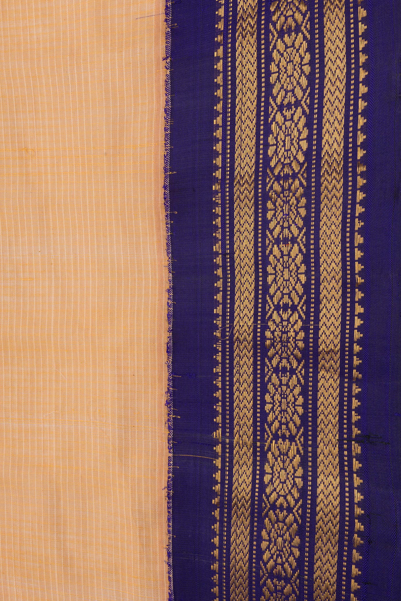 Border image of Orange Dual Tone Kanchipuram Silk Saree with Checked design on the body and Zari Border. 