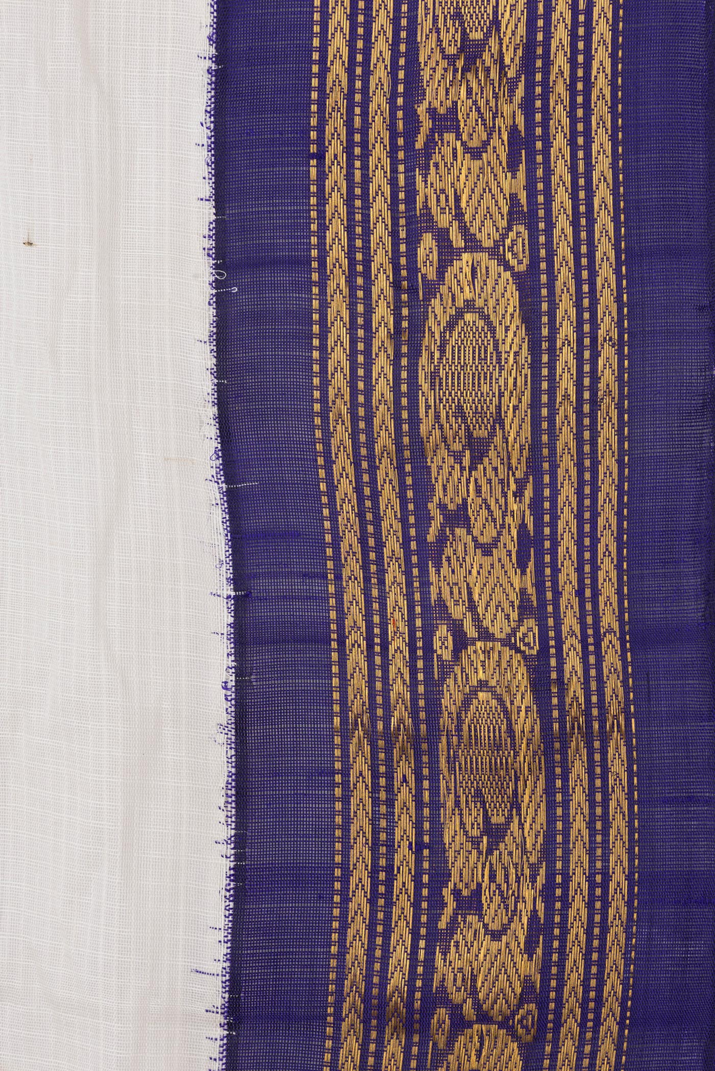 Border image of Off White Dual Tone Kanchipuram Silk Saree with Checked design on the body and Zari Border. 