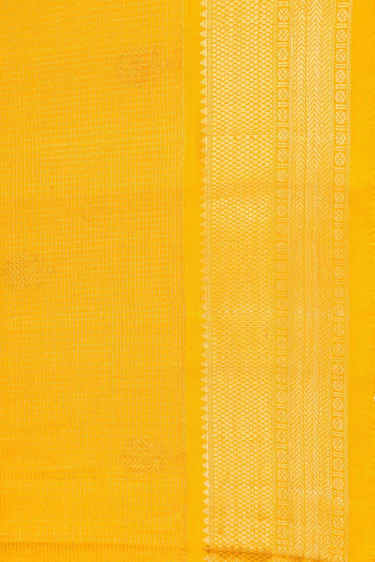 Border image of Yellow Dual Tone Kanchipuram Silk Saree with Zari Butta on the body and Zari Border