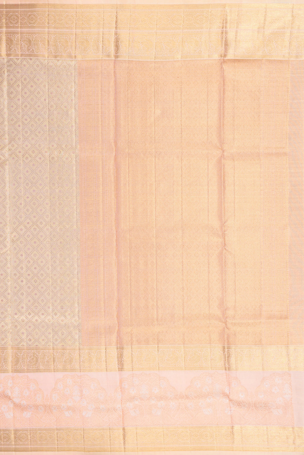 Close up image of the pallu of Gold Dual Tone Kanjivaram Tissue Silk Saree with Zari Brocade on the body and Fancy Border. 
