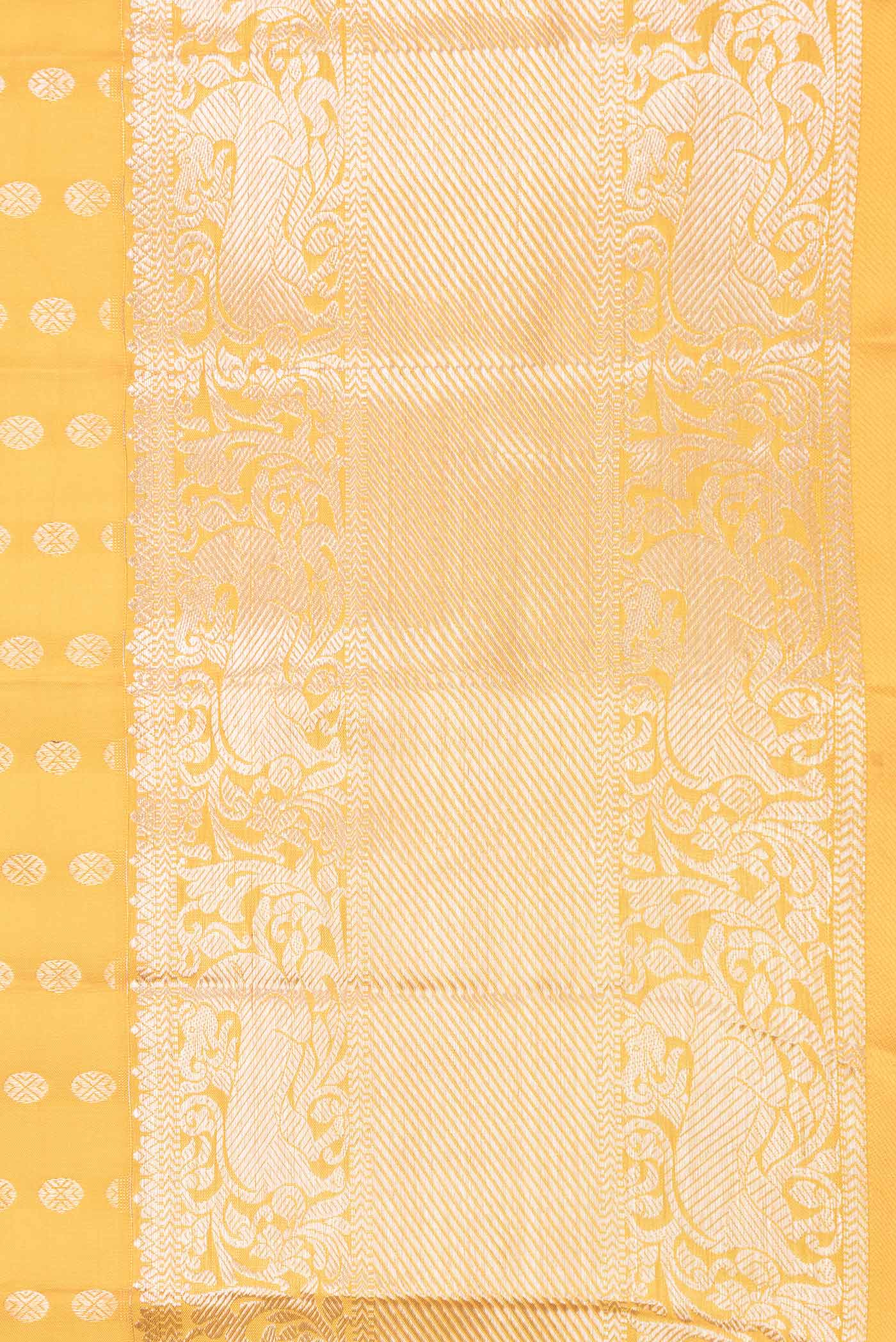 Border image of Yellow Dual Tone Kanchipuram Saree with Zari Brocade on the body and Zari Border