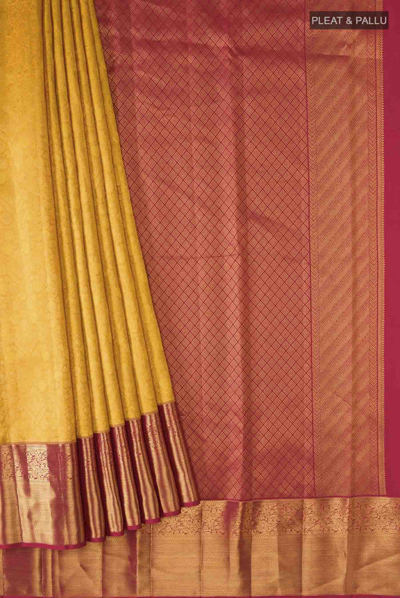 pleats pallu