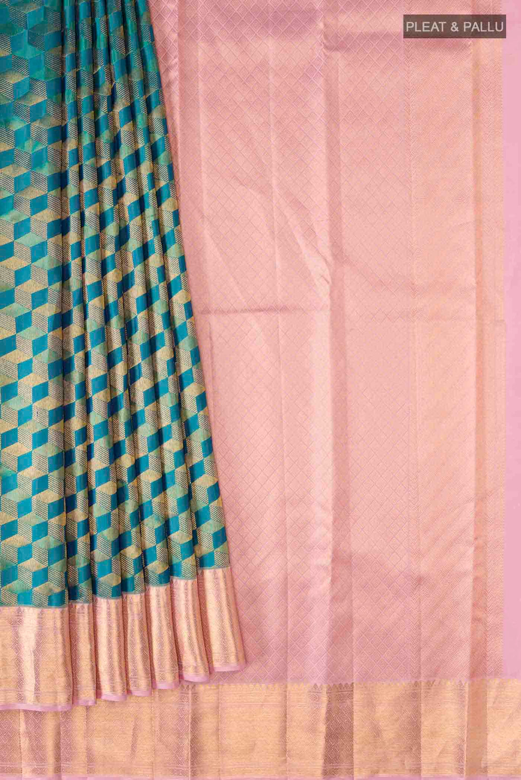 pleats pallu