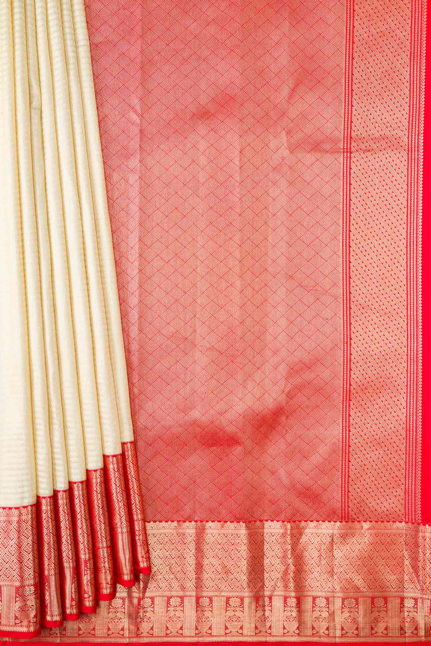 pleats pallu