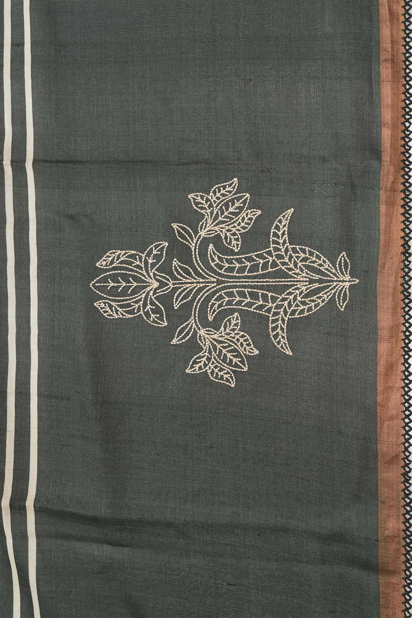 Border image of Green Dual Tone Tussar Silk Saree with Stripes on the body and Fancy Border