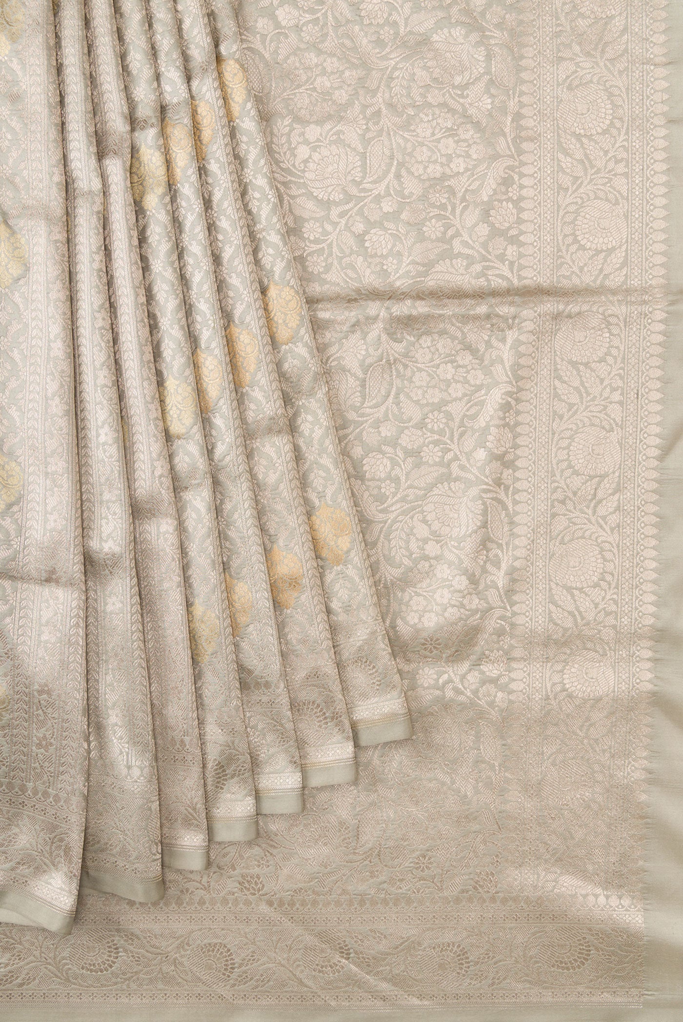 Pleats and pallu of Grey Dual Tone Banarasi Silk Saree with Zari Brocade on the body and Zari Border. 