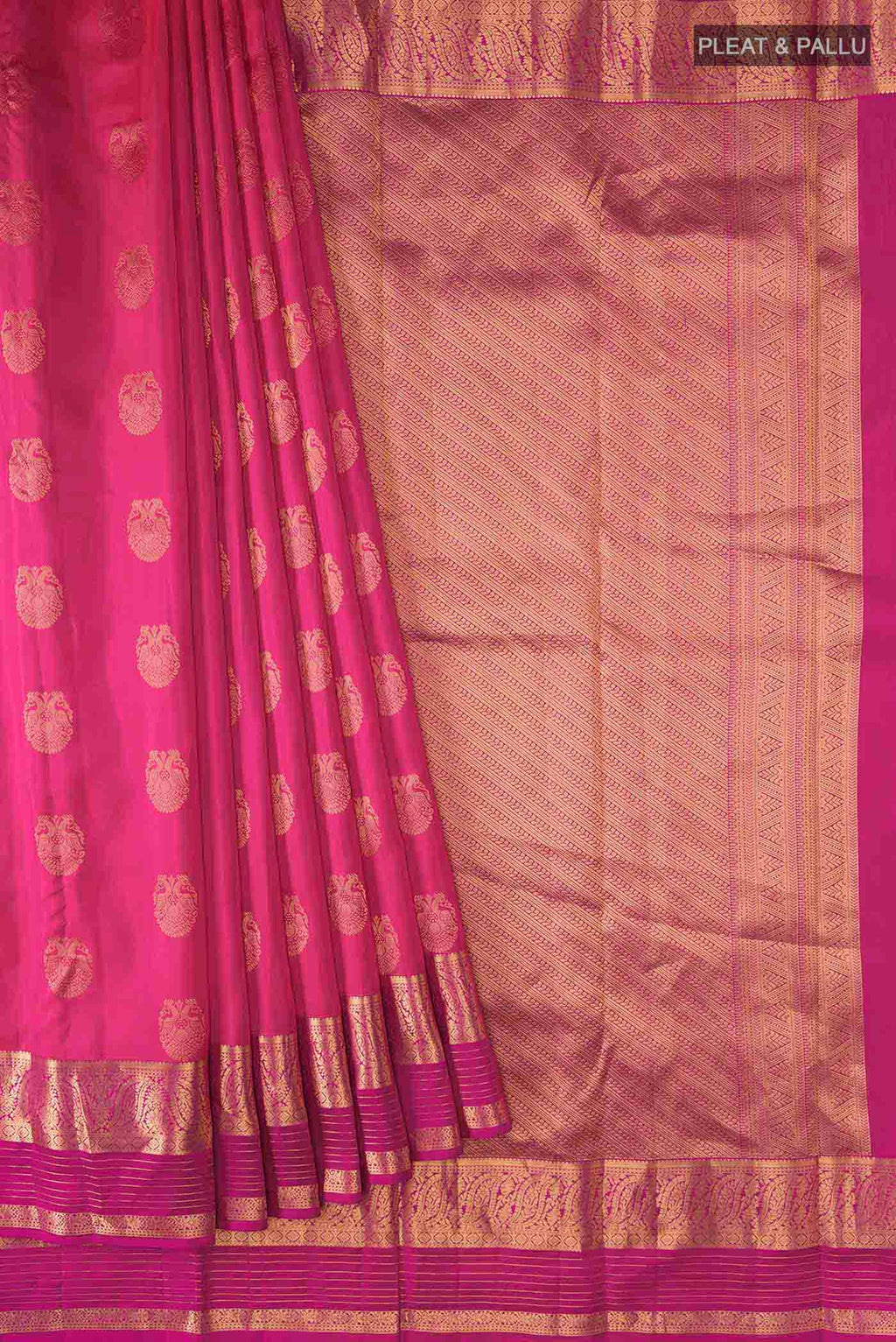 pleats pallu
