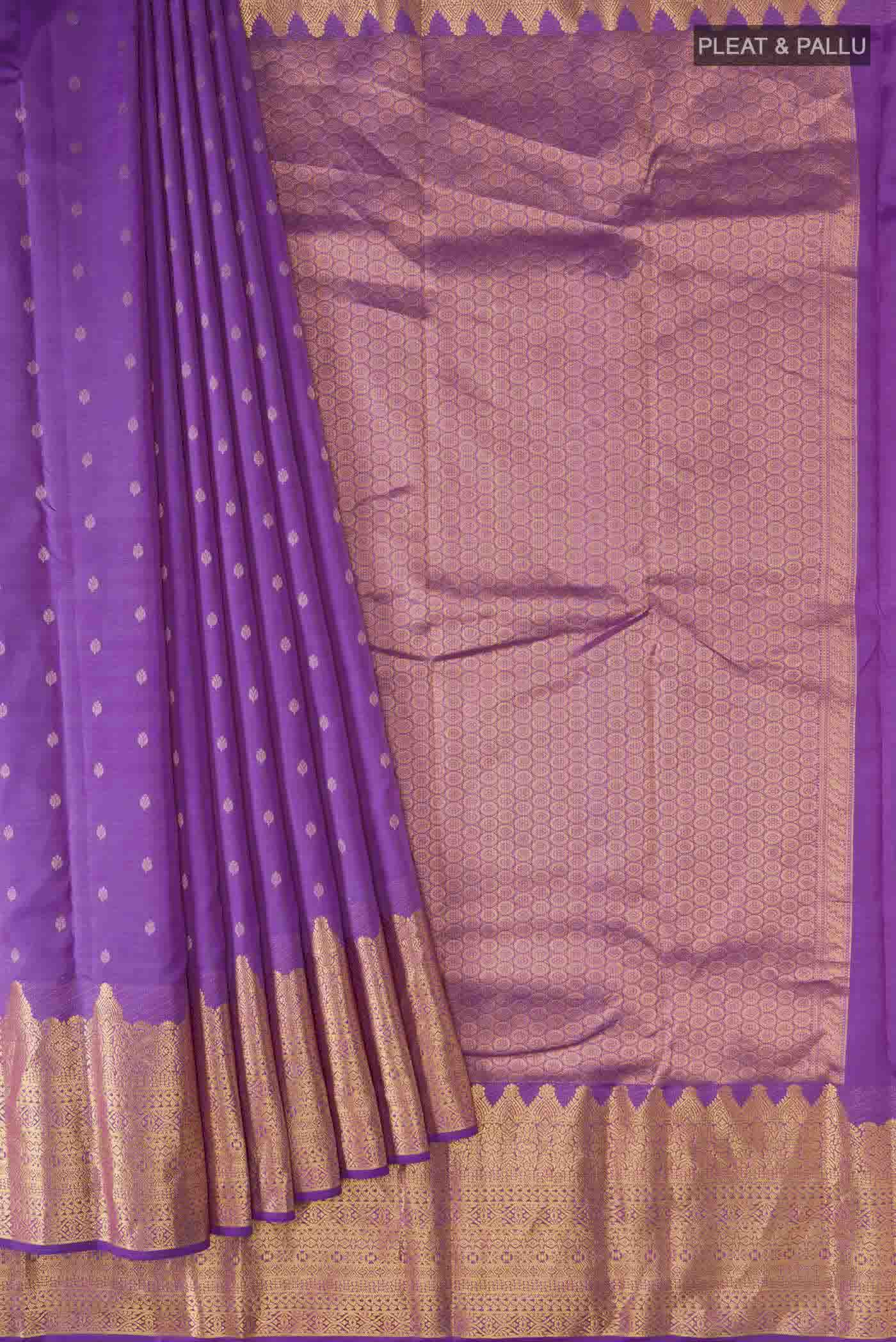 pleats pallu
