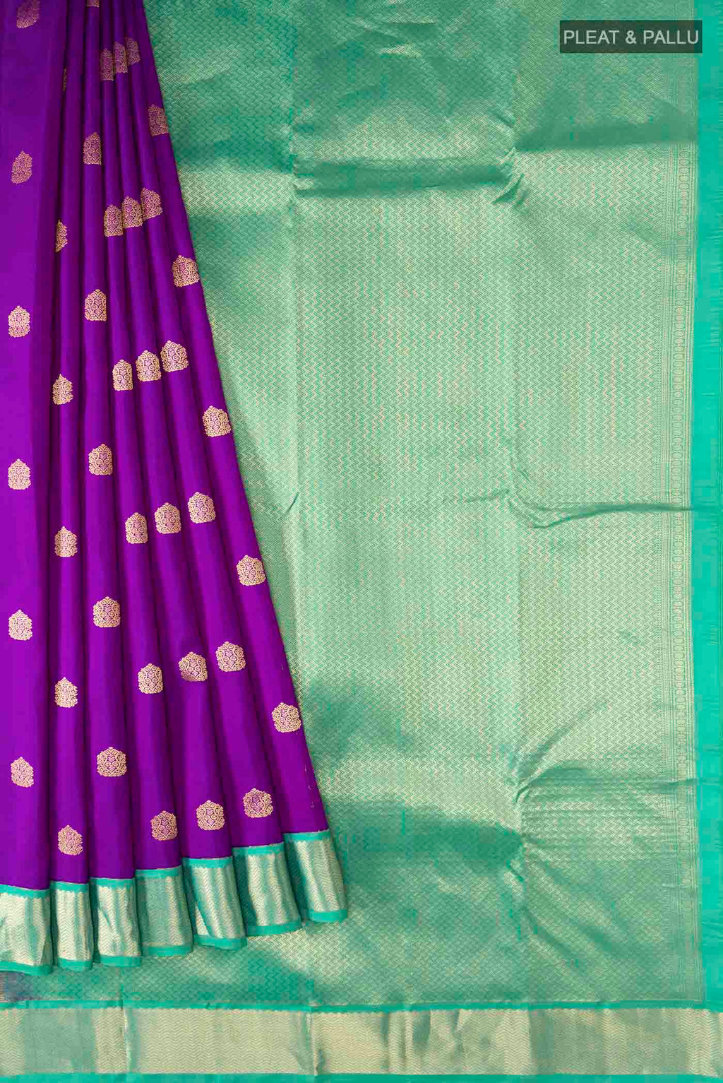 pleats pallu
