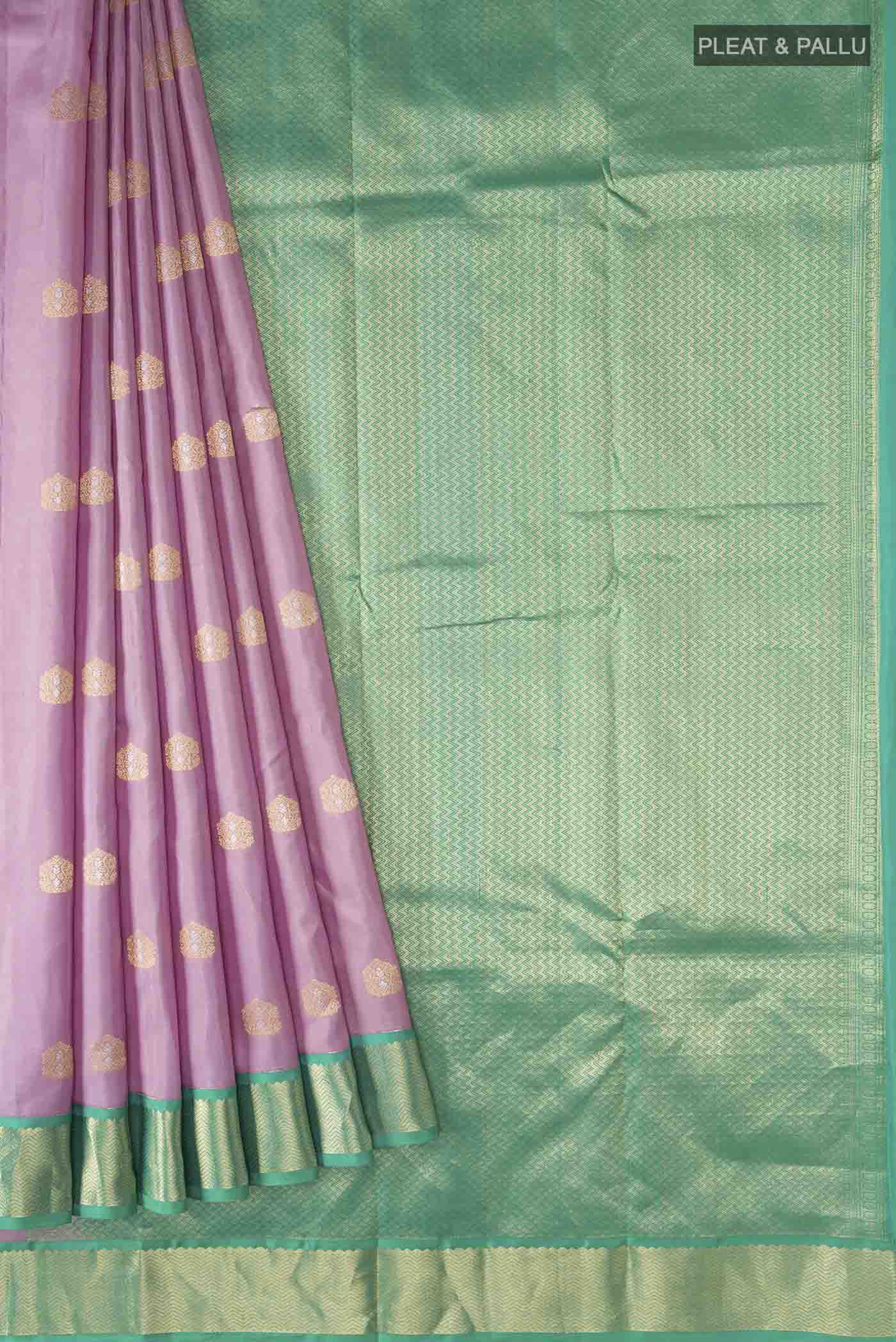 pleats pallu