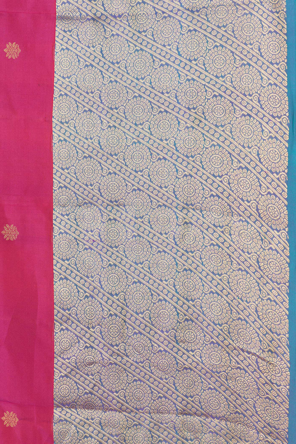 Border image of Pink Dual Tone Kanchipuram Silk Saree with Zari Butta on the body and Zari Border. 