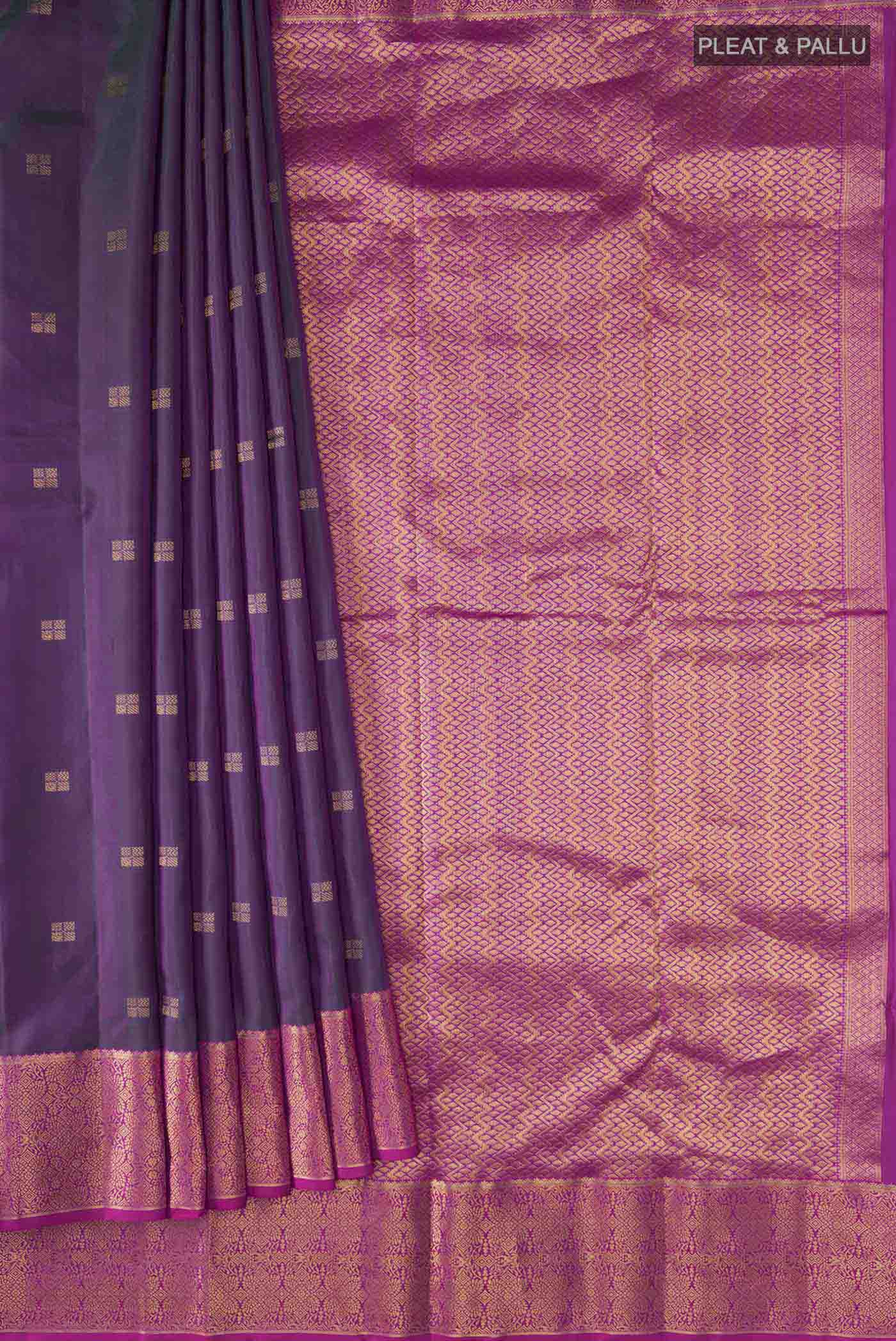 pleats pallu
