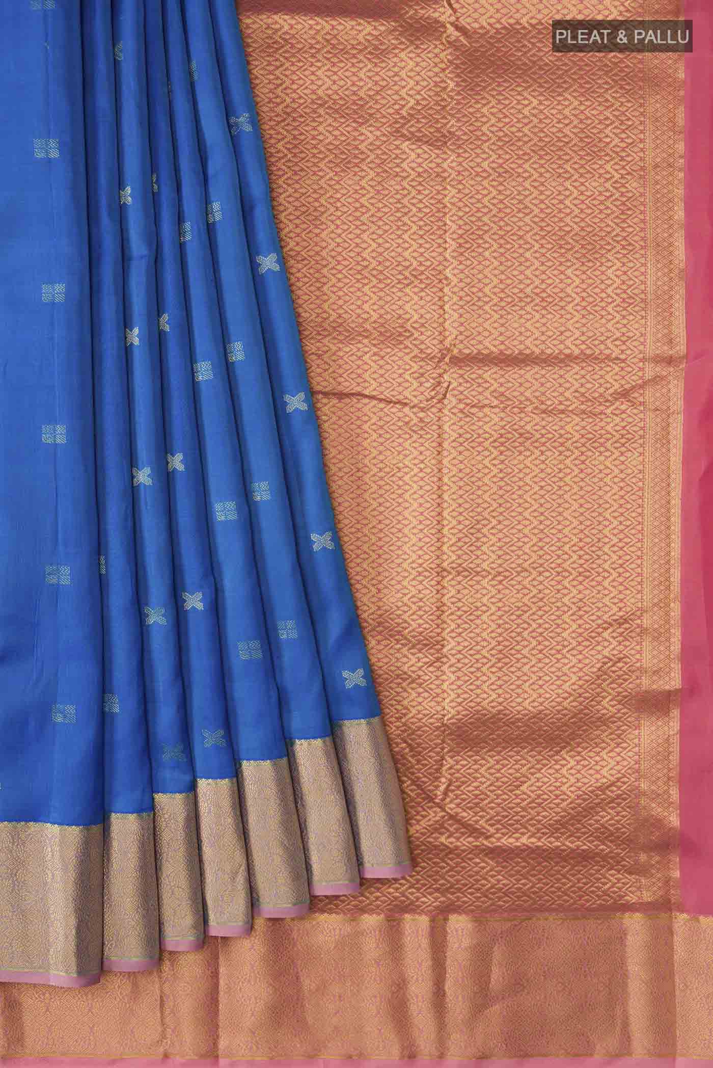 pleats pallu