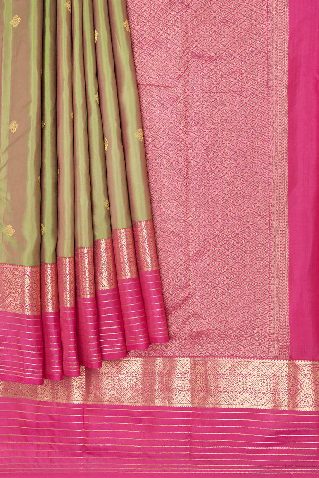 pleats pallu
