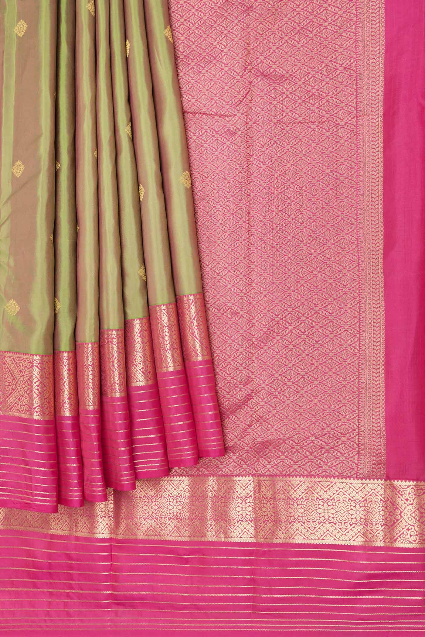 pleats pallu
