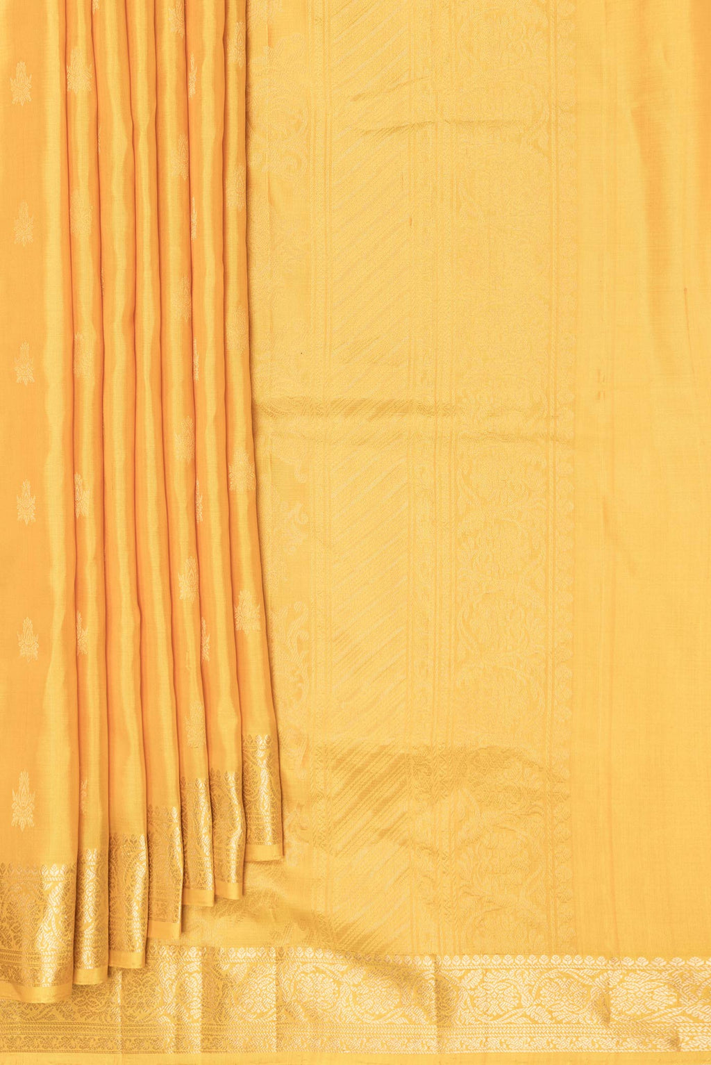 pleats pallu