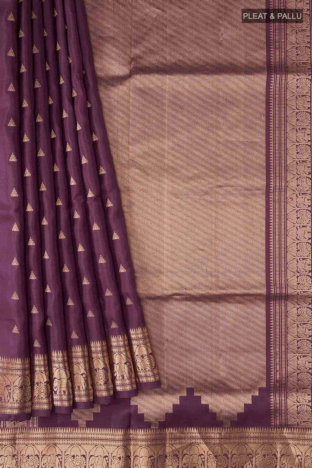 pleats pallu