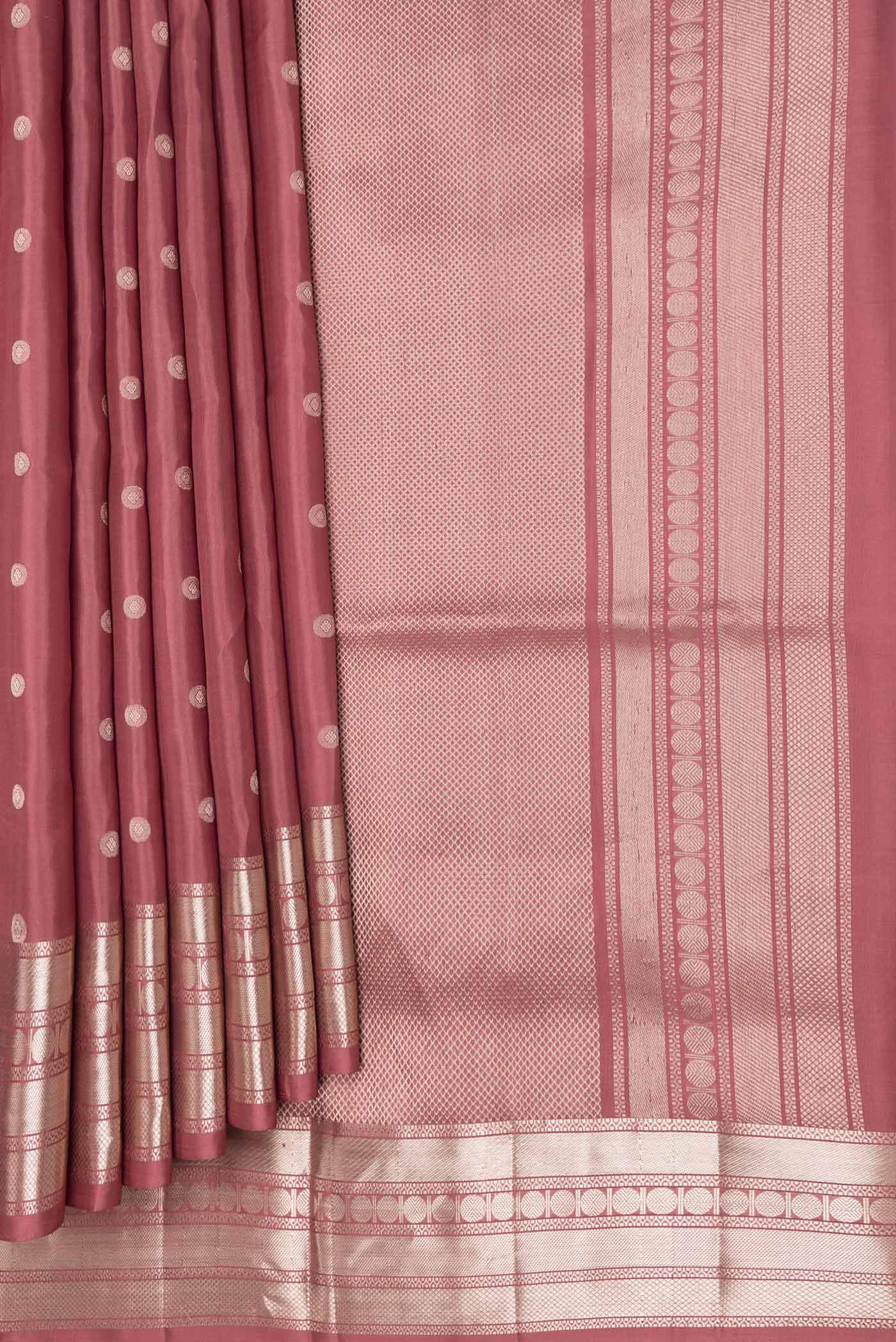pleats pallu