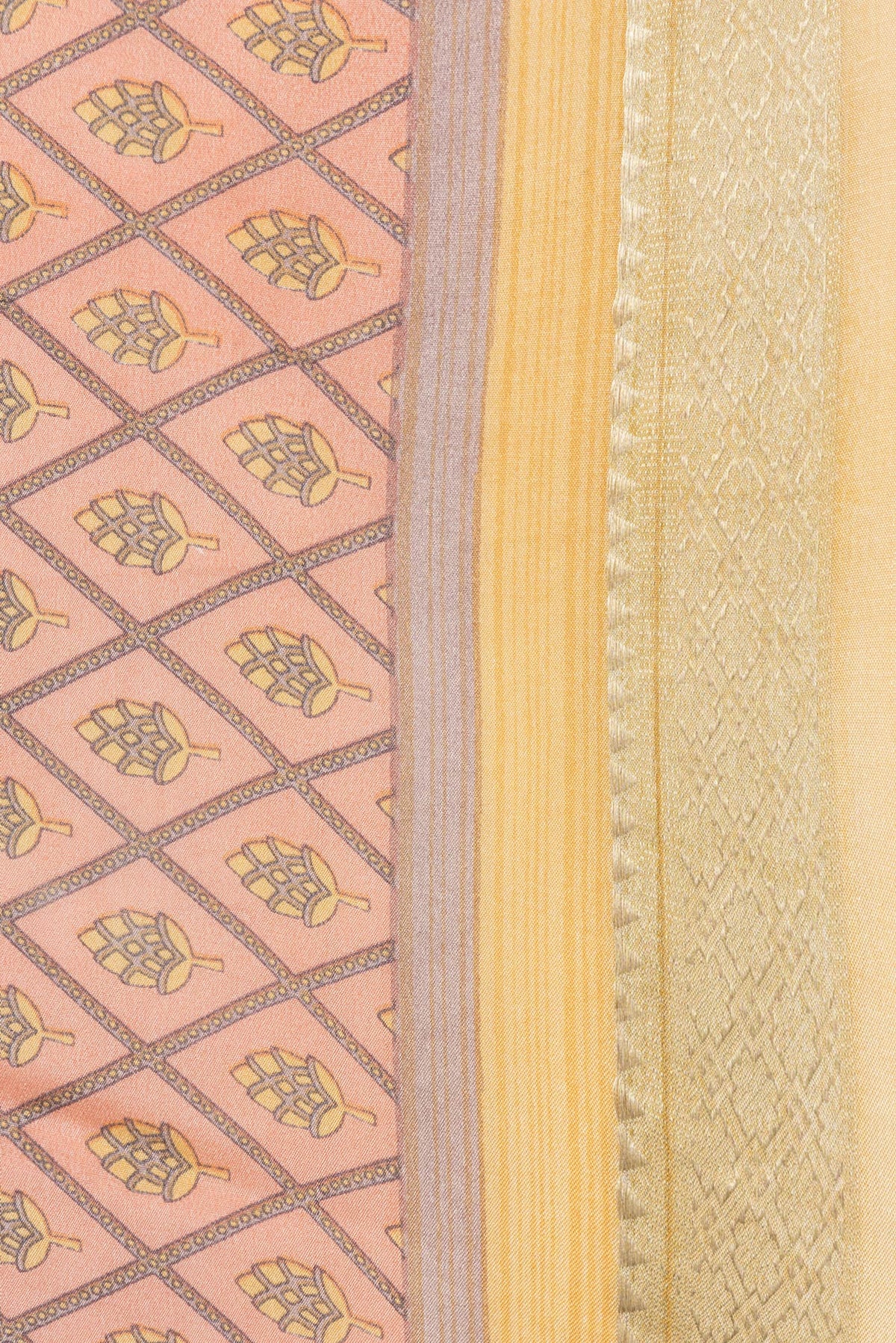 Border image of Peach Dual Tone Crepe Saree with Printed design on the body and Zari Border. 