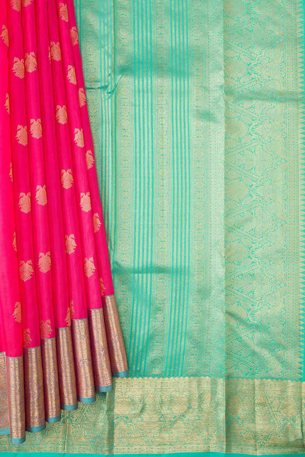 pleats pallu