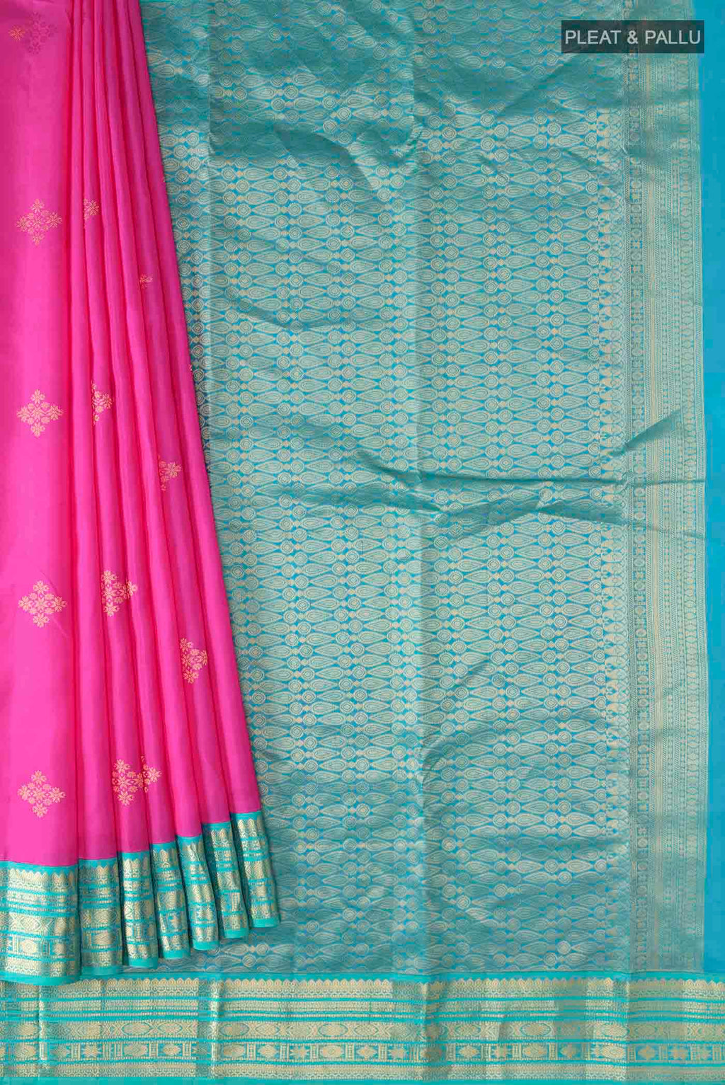 pleats pallu