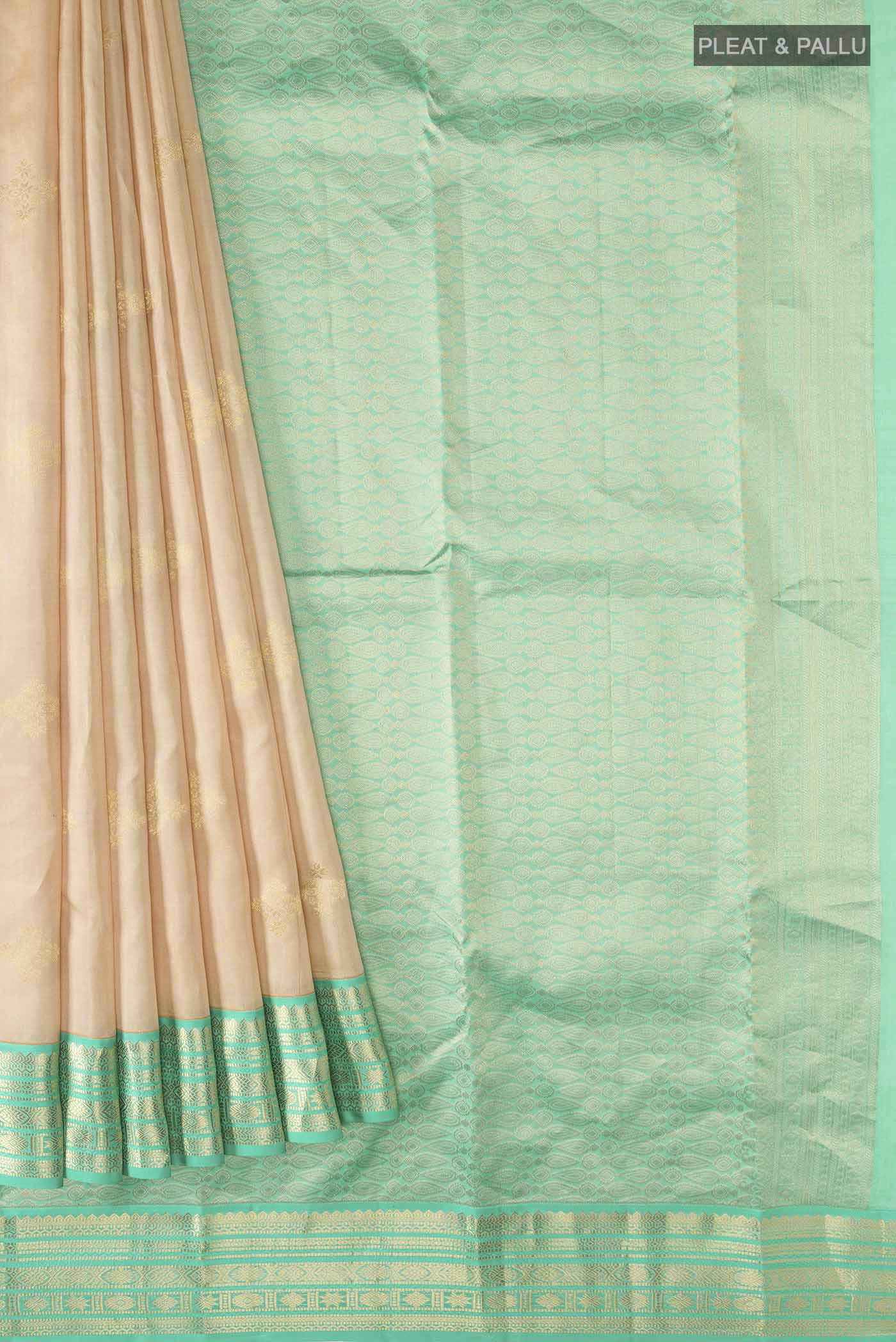 pleats pallu