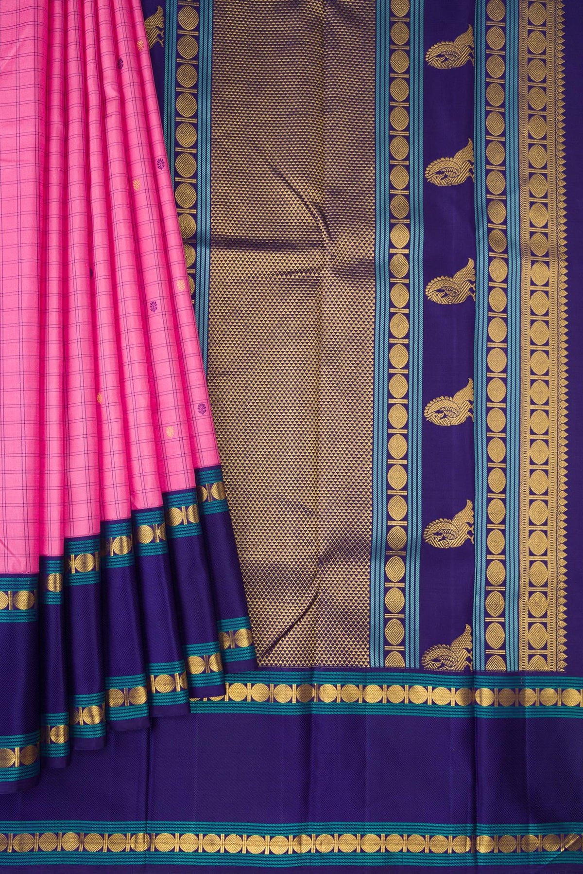 Pleats and pallu of Pure Silk Pure Zari Pink Dual Tone Kanjivaram Saree with Checked design on the body and Zari Border. 