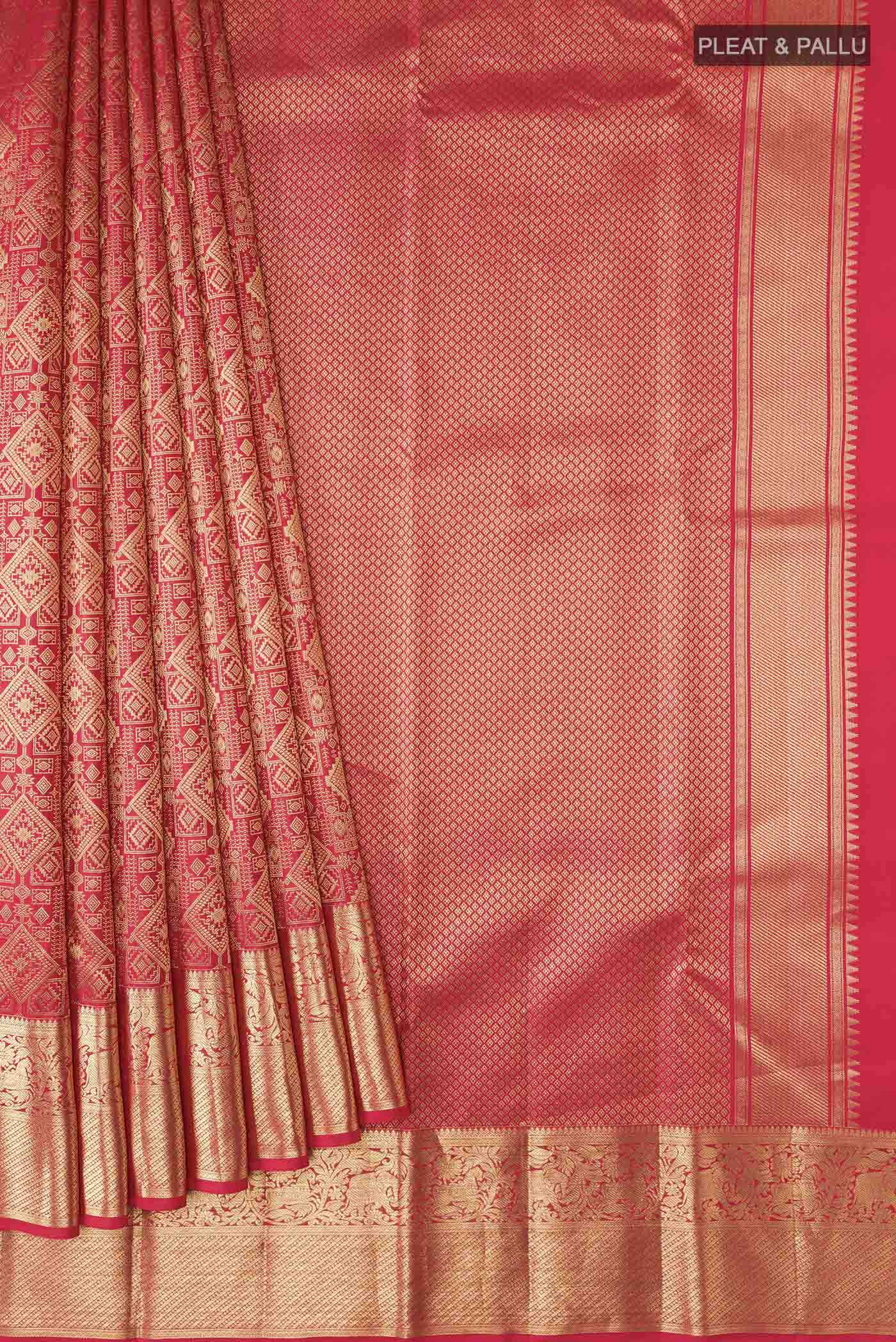 pleats pallu