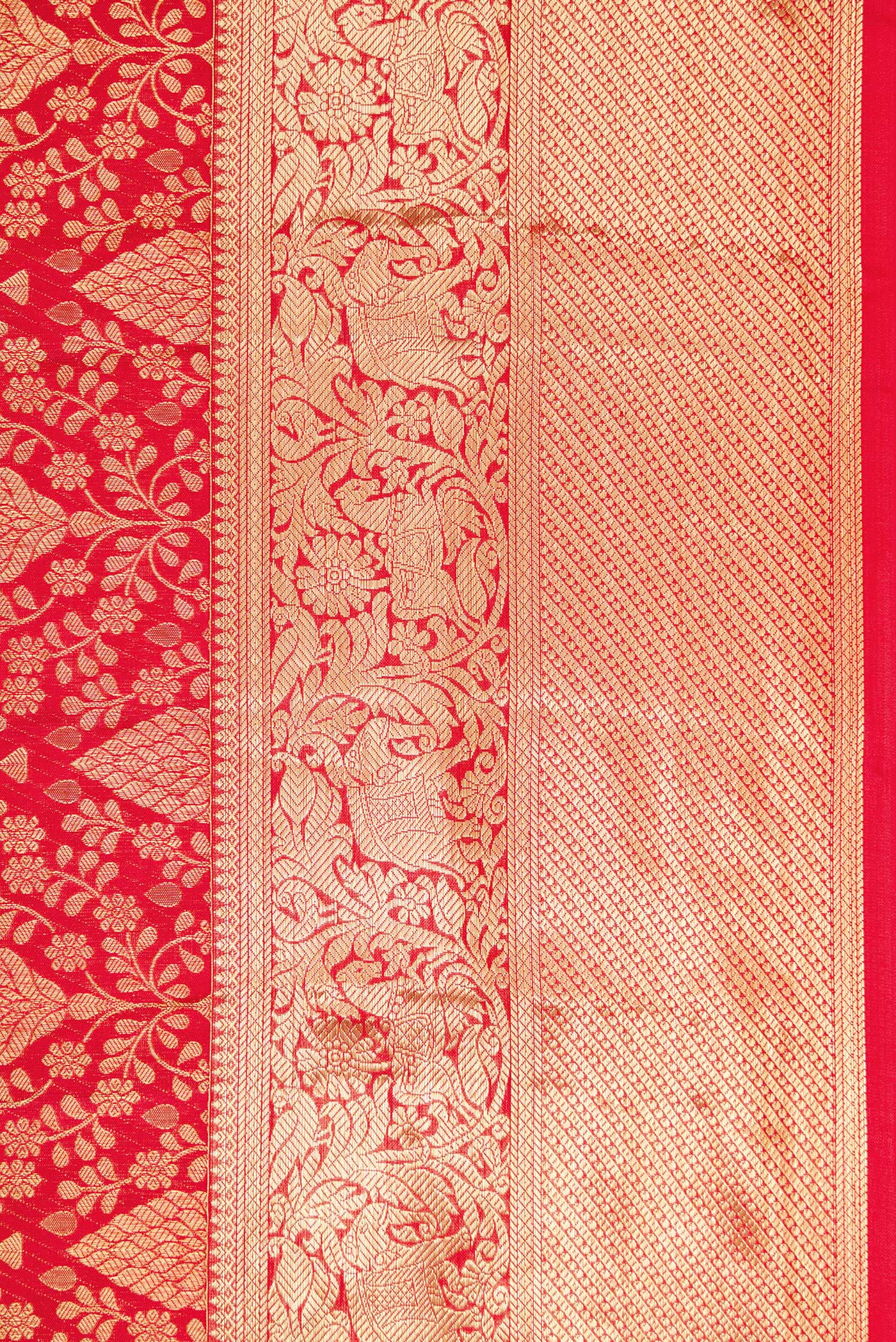 Border image of Red Dual Tone Kanchipuram Silk Saree with Zari Brocade on the body and Zari Border. 