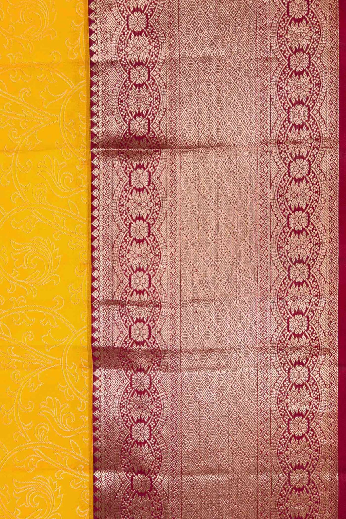 Border image of Yellow Dual Tone Kanchipuram Silk Saree with Zari Brocade on the body and Zari Border. 