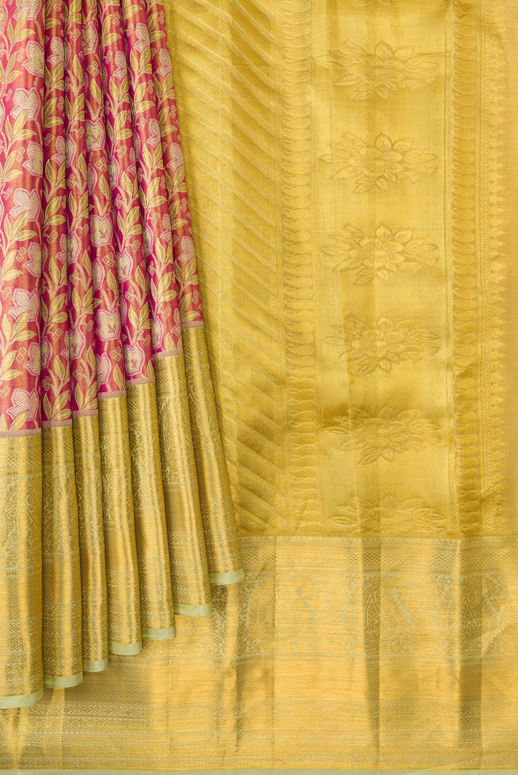 Pleats and pallu of Pink Dual Tone Kanchipuram Tissue Silk Saree with Zari Brocade on the body and Zari Border. 
