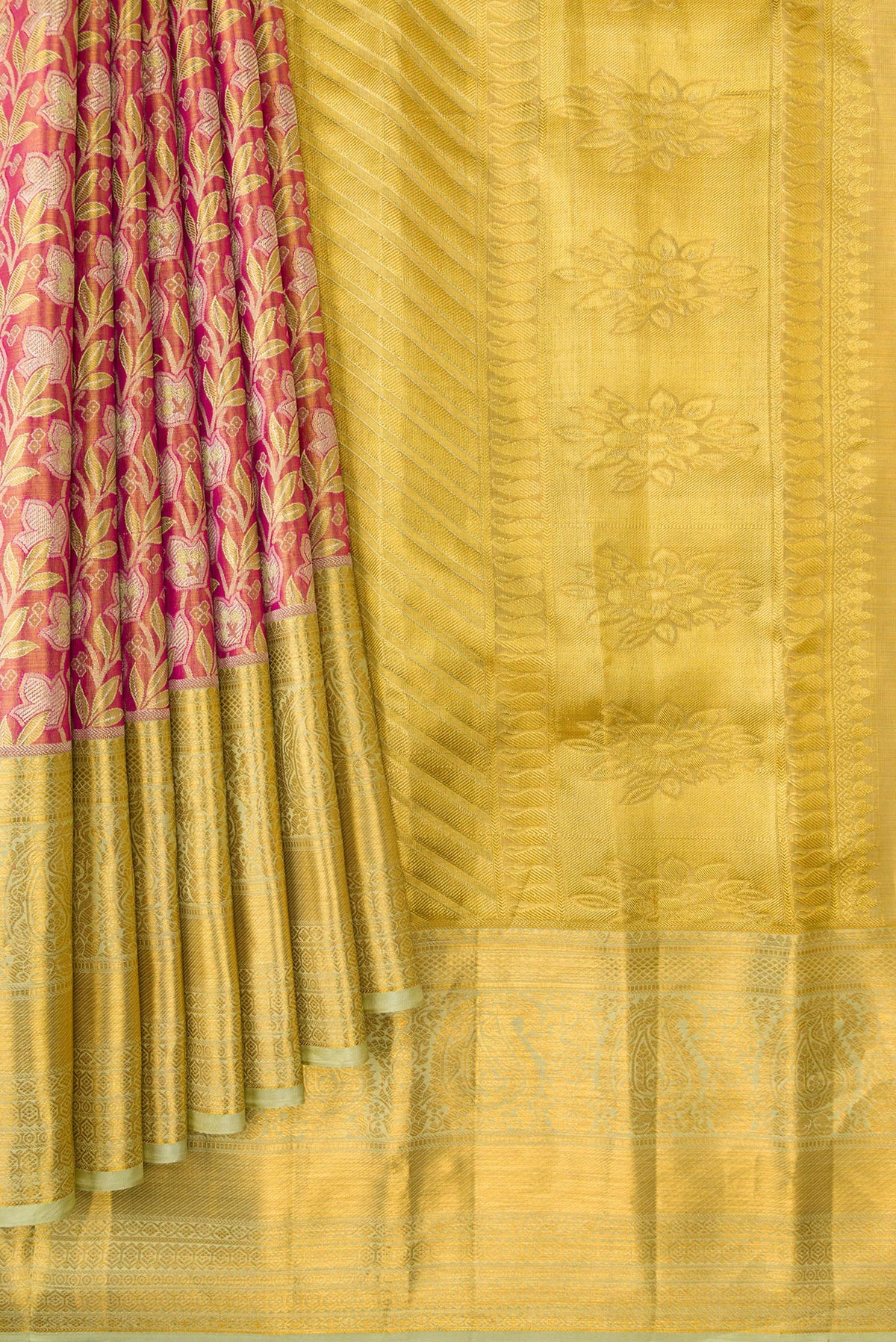Pleats and pallu of Pink Dual Tone Kanchipuram Tissue Silk Saree with Zari Brocade on the body and Zari Border. 