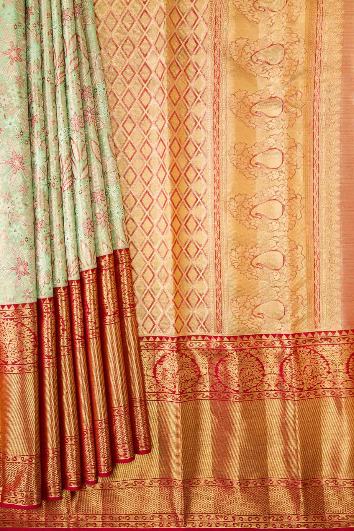pleats pallu