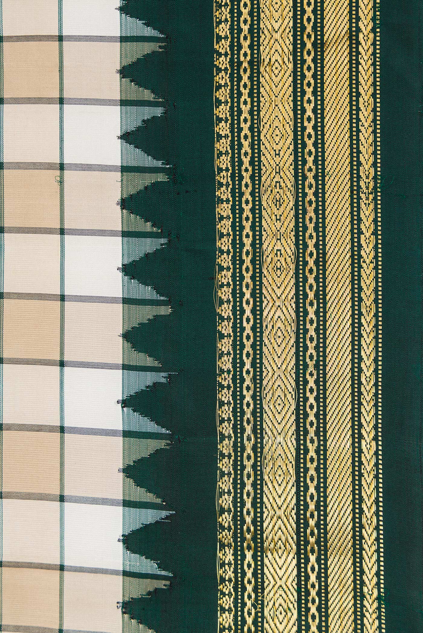 Border image of Beige and Off White Color Gadwal Silk Saree with Checked design on the body and Zari Border. 
