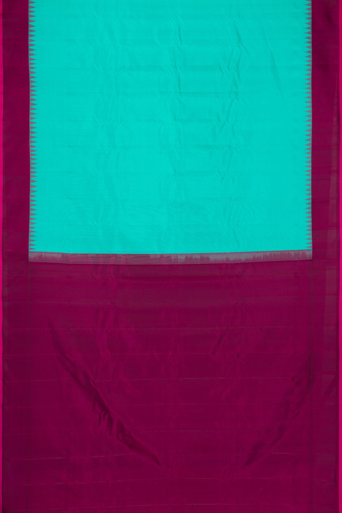 Flat view of Sea Green Dual Tone Gadwal Silk Saree with Plain Body and Temple Border. 