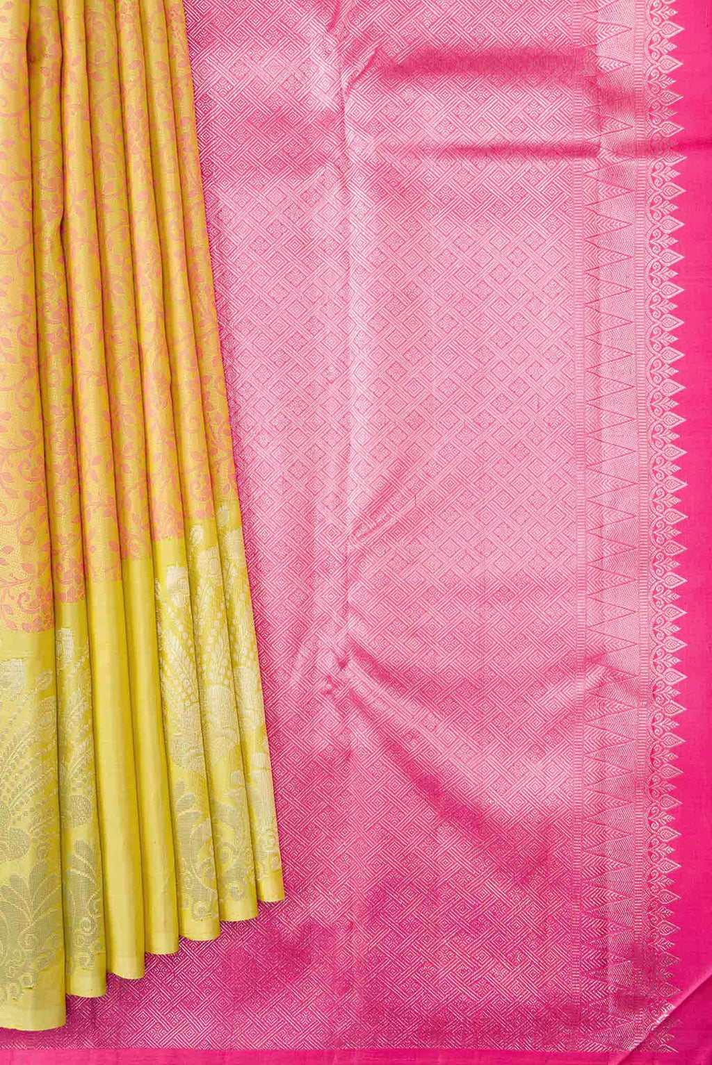 pleats pallu
